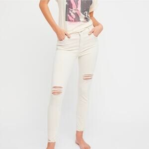Free People $78 Distressed White Skinny Size 25 Jeans